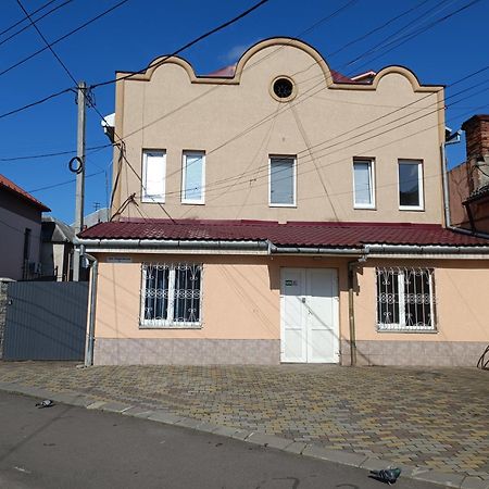 Apartments Domovik On Beregovskaya 3 Mukaçeve Dış mekan fotoğraf