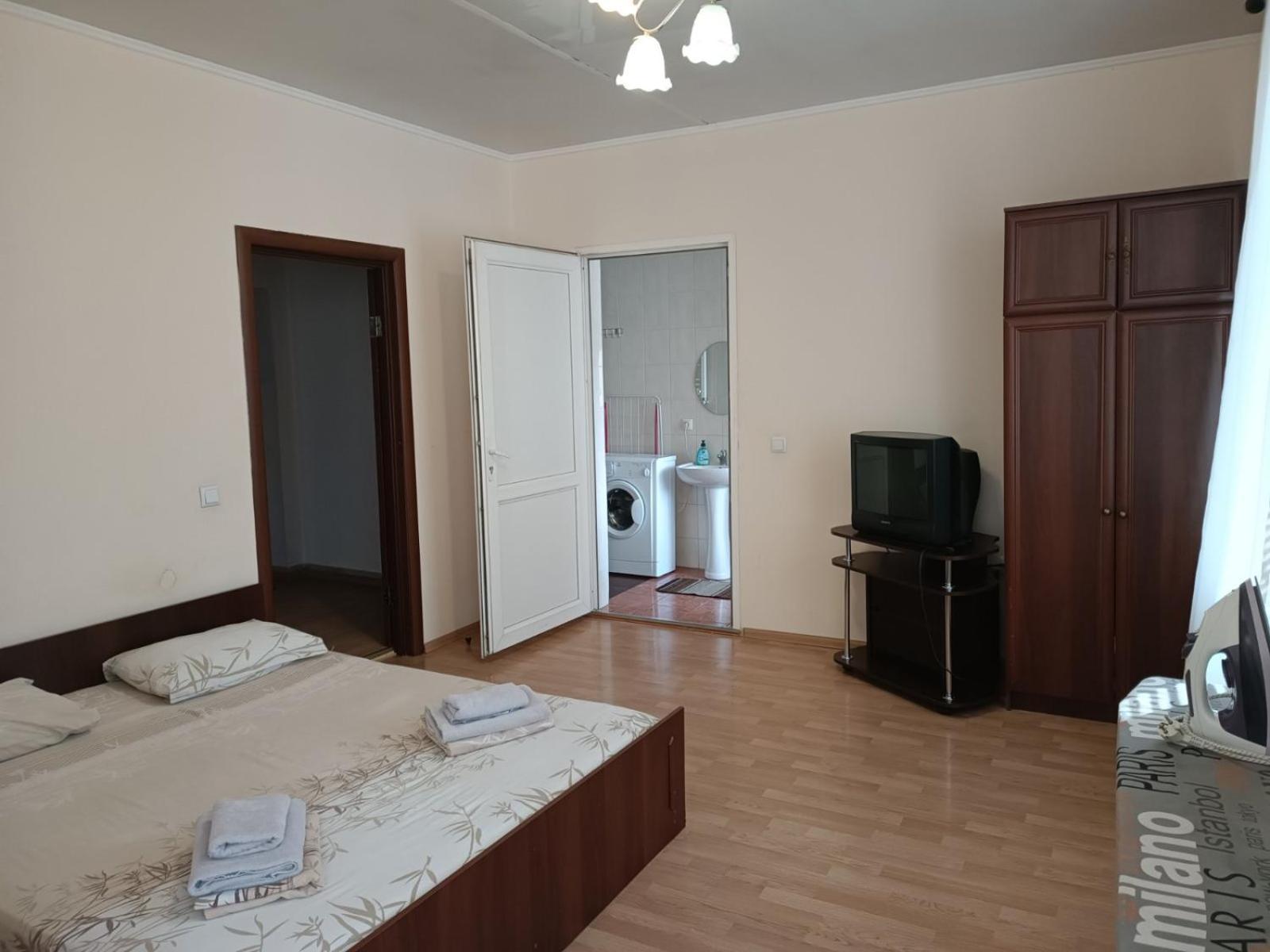 Apartments Domovik On Beregovskaya 3 Mukaçeve Dış mekan fotoğraf