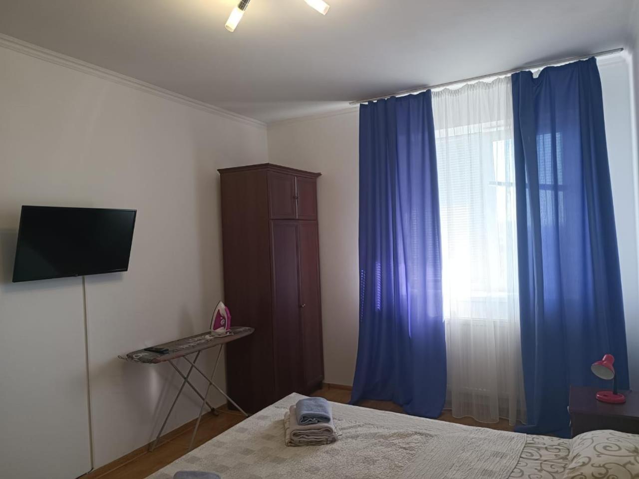 Apartments Domovik On Beregovskaya 3 Mukaçeve Dış mekan fotoğraf